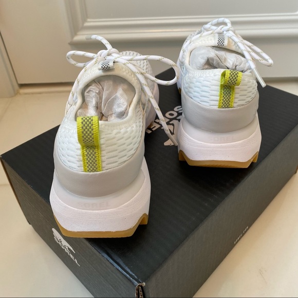 kinetic impact lace sneakers